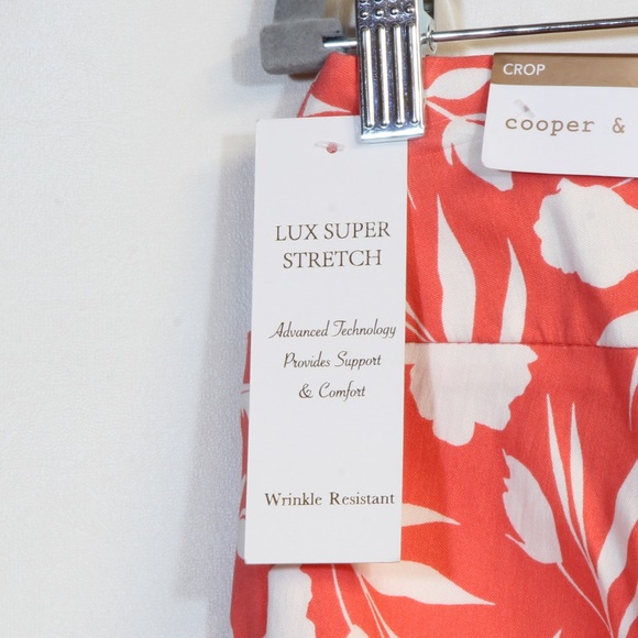 Cooper and Ella Hot Coral Peony Lux Super Stretch Allover Floral Print Crop Pant - Picture 5 of 6